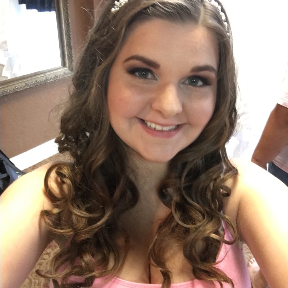 Meet your Posher, Jessica